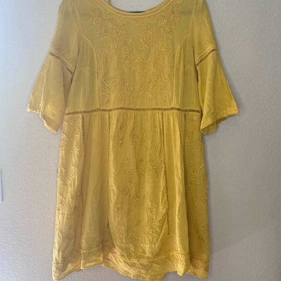 Akemi Kin Anthropologie Yellow Stitch Detail Dress - Picture 6 of 7